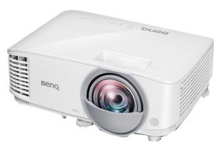Benq_825st_1